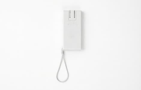 SHARGE Retractable 3-in-1 Power Bank/White