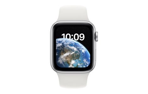 Apple Watch SE（第2世代）- 40mmシルバーアルミニウムケースと