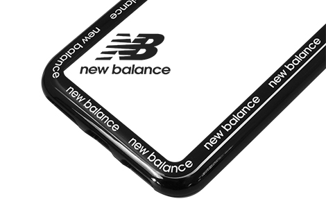 au限定】iPhone SE（第3世代）用 New Balance ラウンドロゴ
