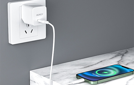 AUKEY Minima 30W