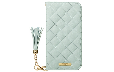 au限定】GRAMAS COLORS QUILT Leather Case for iPhone 15／Baby Blue