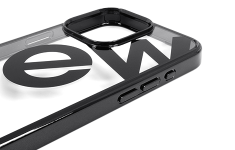 【au限定】iPhone 15 Pro Max用 New Balance ビッグロゴ ハイブリッドケース／ブラック