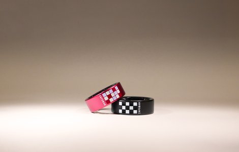 Smart Recovery Ring�^INFOBAR�R���{���f��