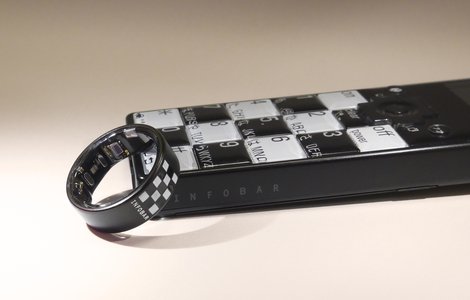 �yau����zSmart Recovery Ring�^INFOBAR�R���{���f��